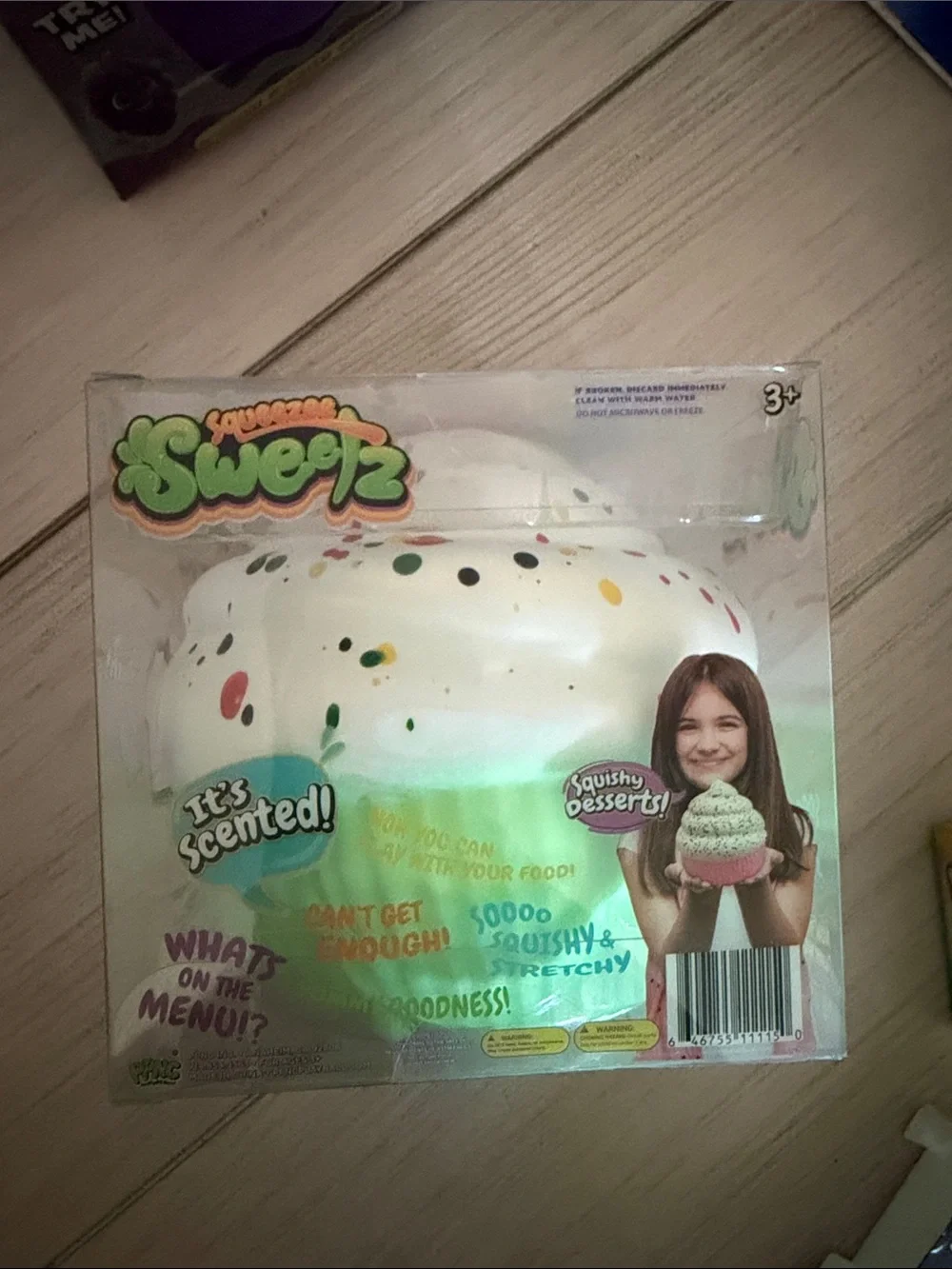 Squeeze Jumbo Scented Squishy Dessert Toy - White with Multicolor Sprinkles
